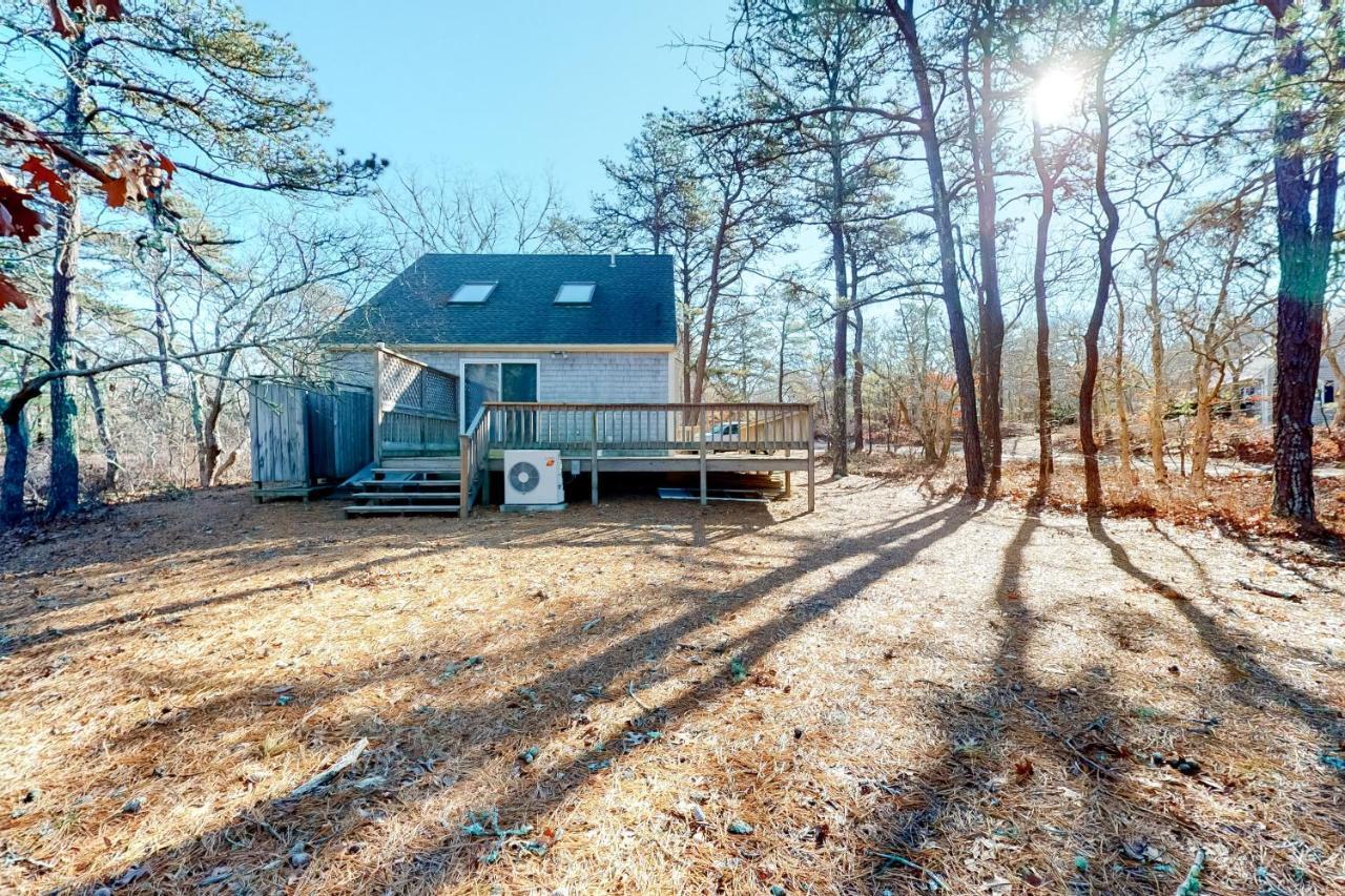 Вилла Wooded Oasis Эдгартаун Экстерьер фото